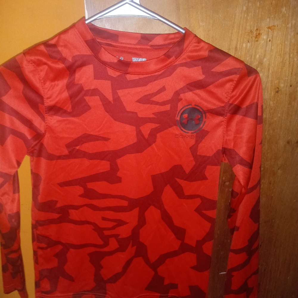 Boys under armour shirt
